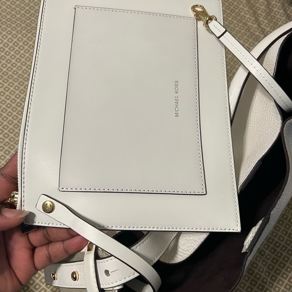 Michael Kors White Tote - Picture 6 of 8